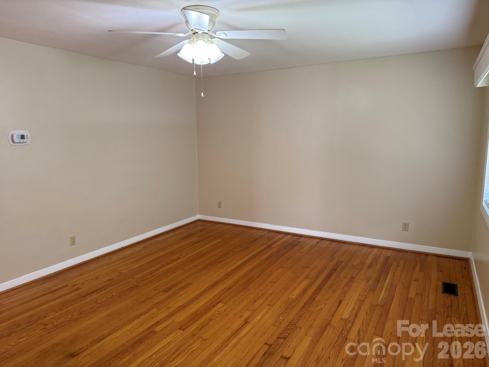 411 E K Street Property Photo 2