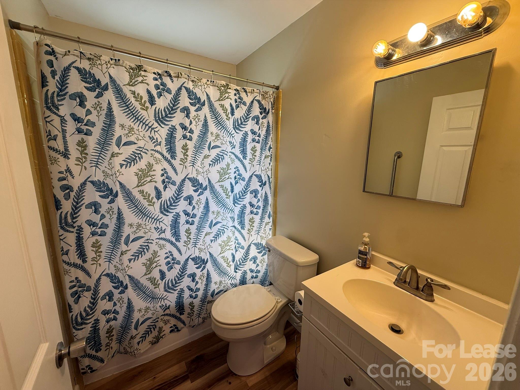 411 E K Street Property Photo 4
