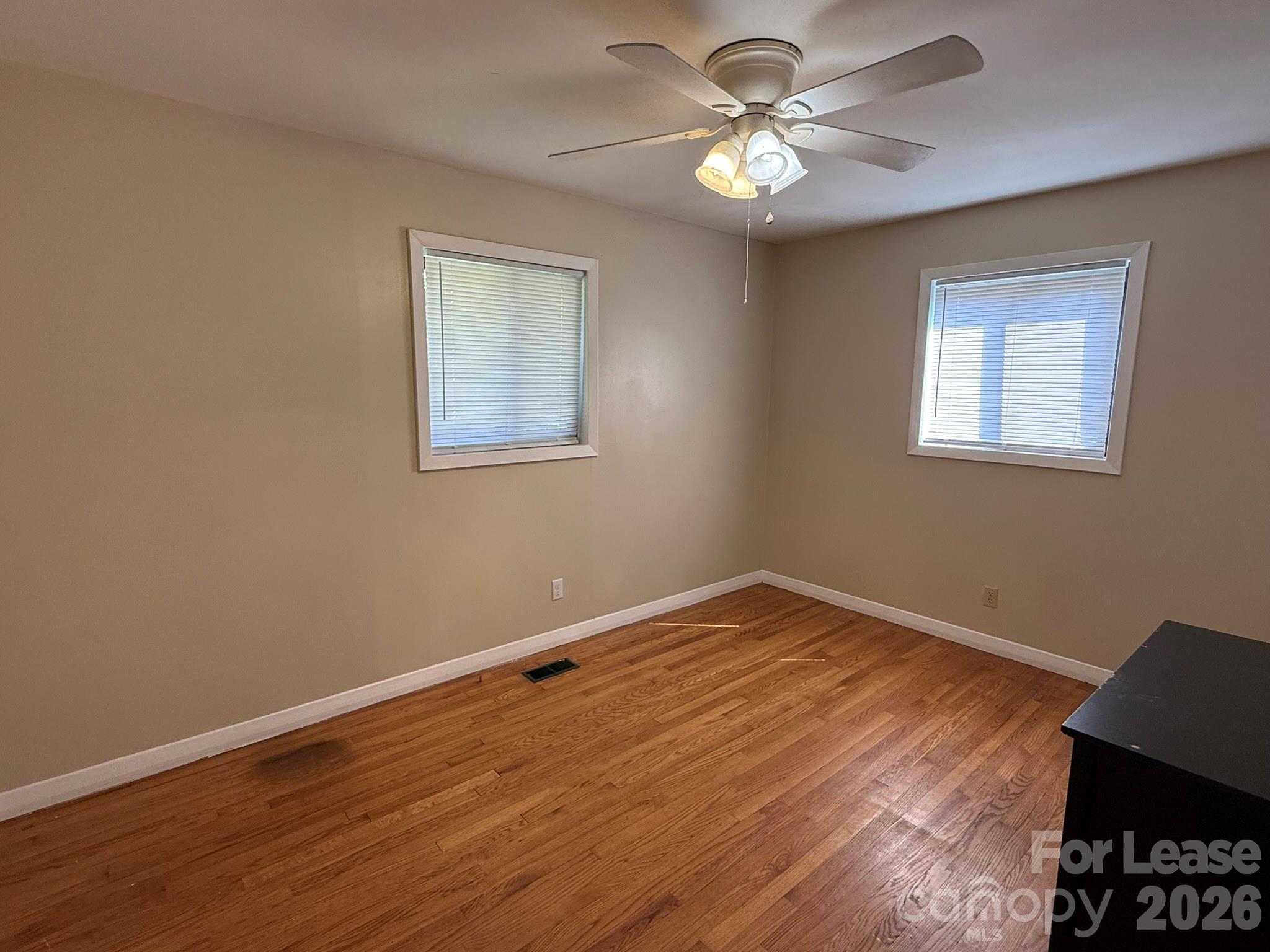 411 E K Street Property Photo 6