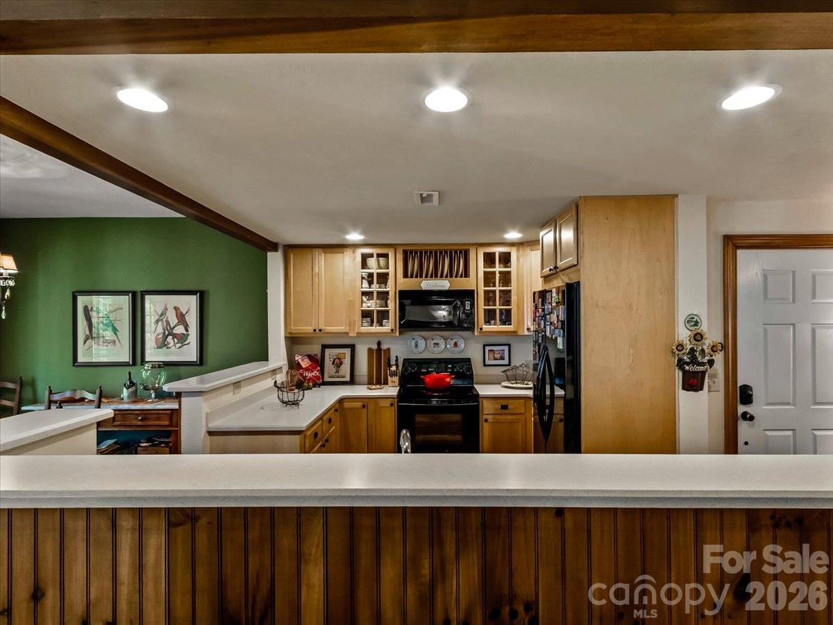 81 Creekside Way F-301 Property Photo 36