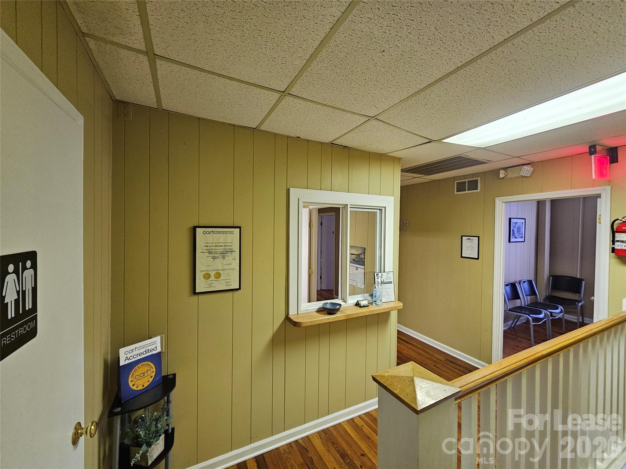 100 Queen Street Property Photo 1