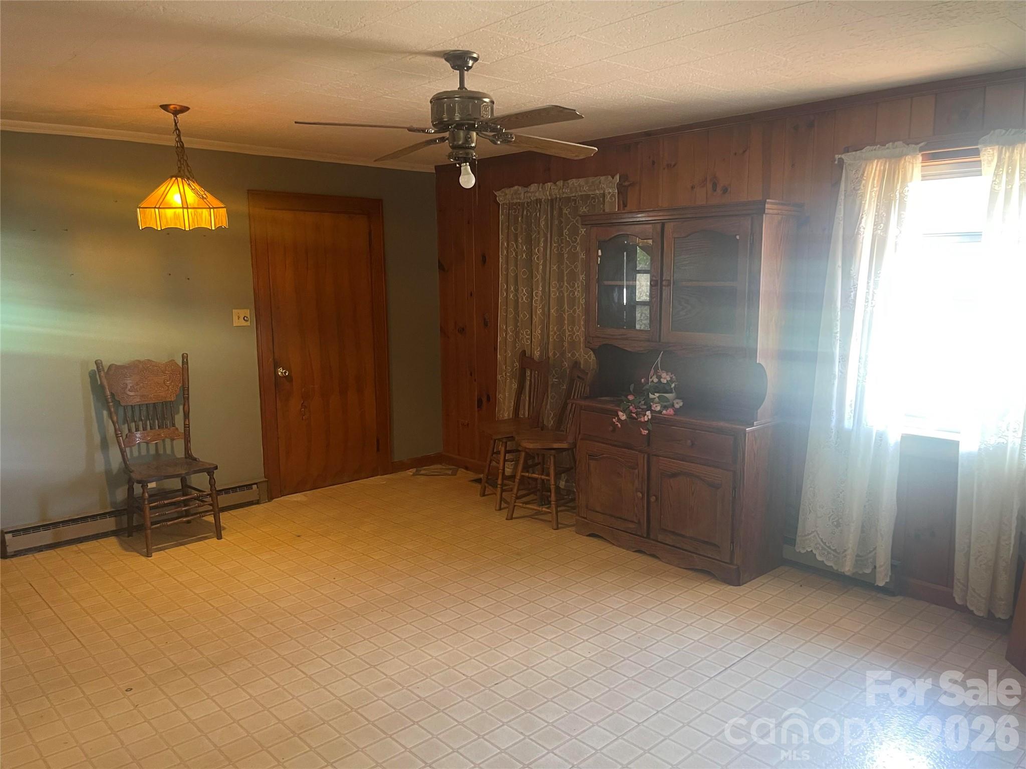 6345 Woodleaf Road Property Photo 7