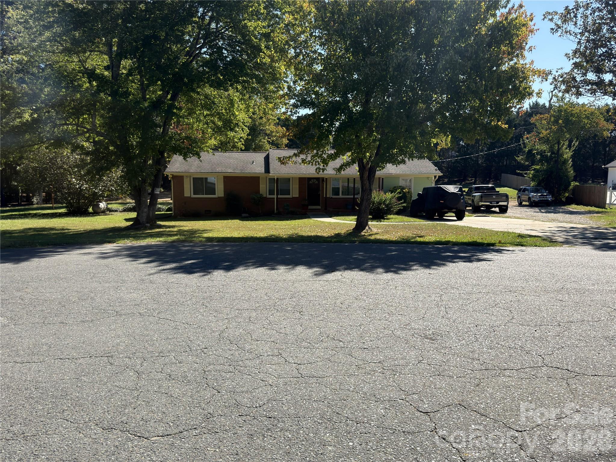 604 Allen Way Property Photo 1