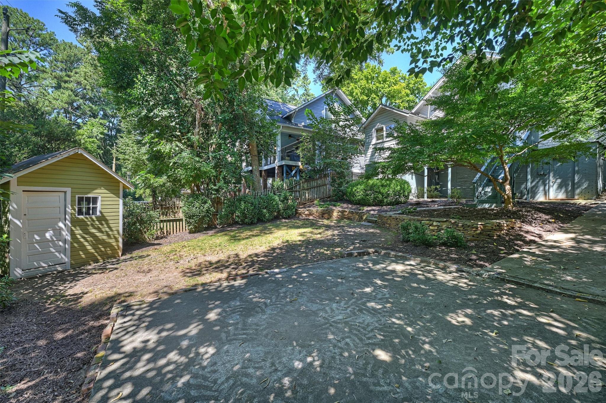 616 E Tremont Avenue Property Photo 38