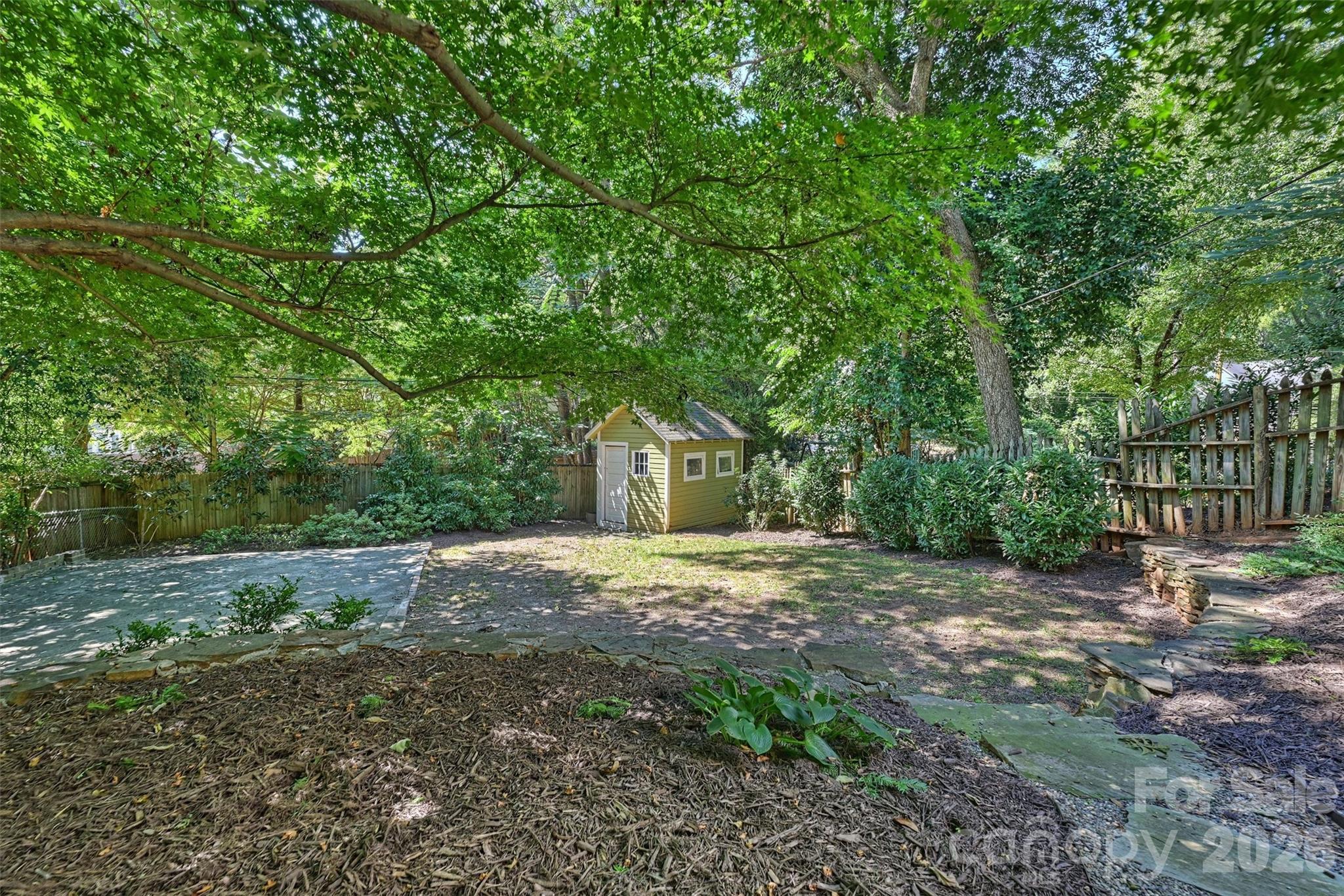 616 E Tremont Avenue Property Photo 39
