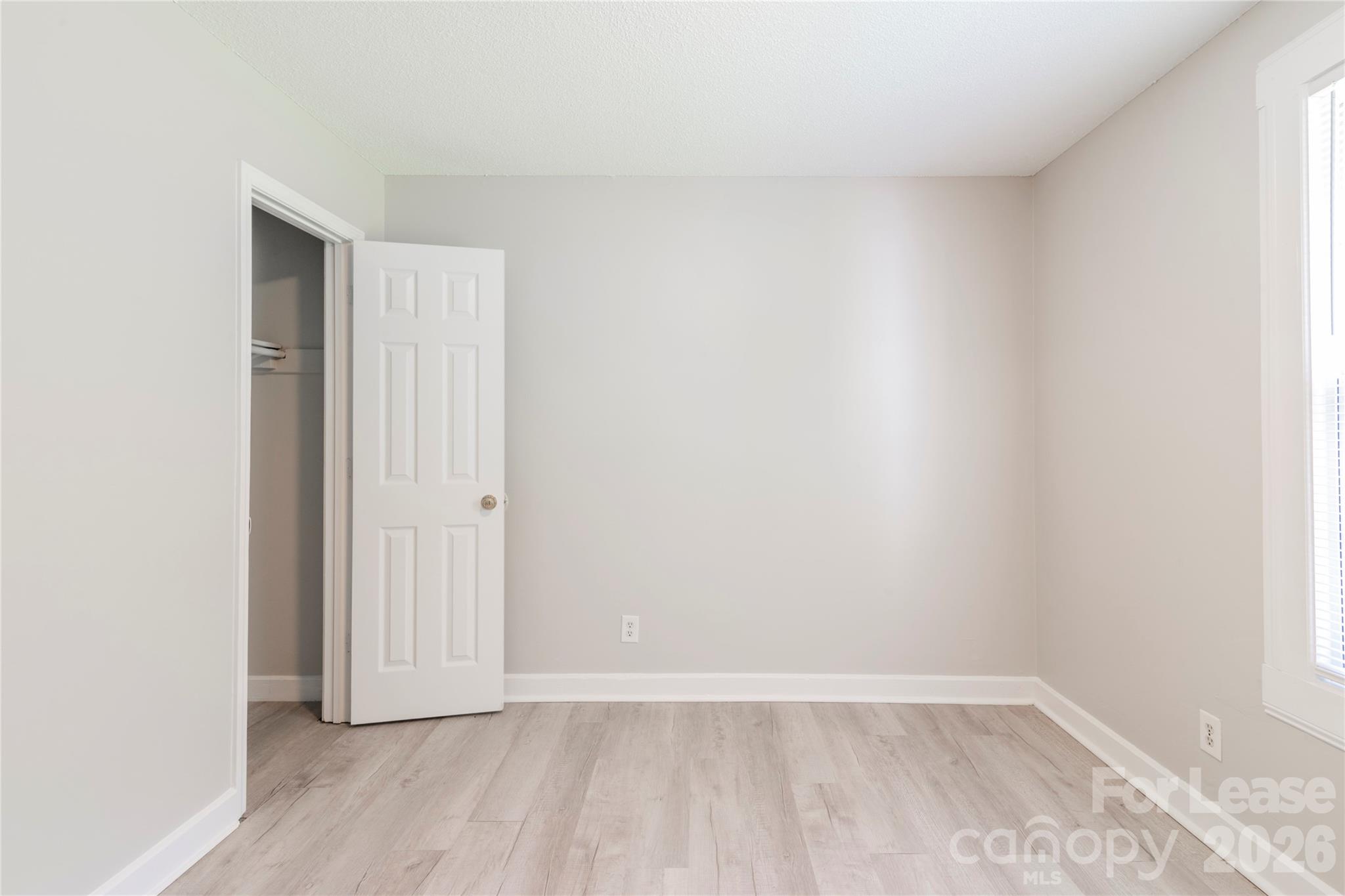 2517 Hemphill Street 2 Property Photo 10