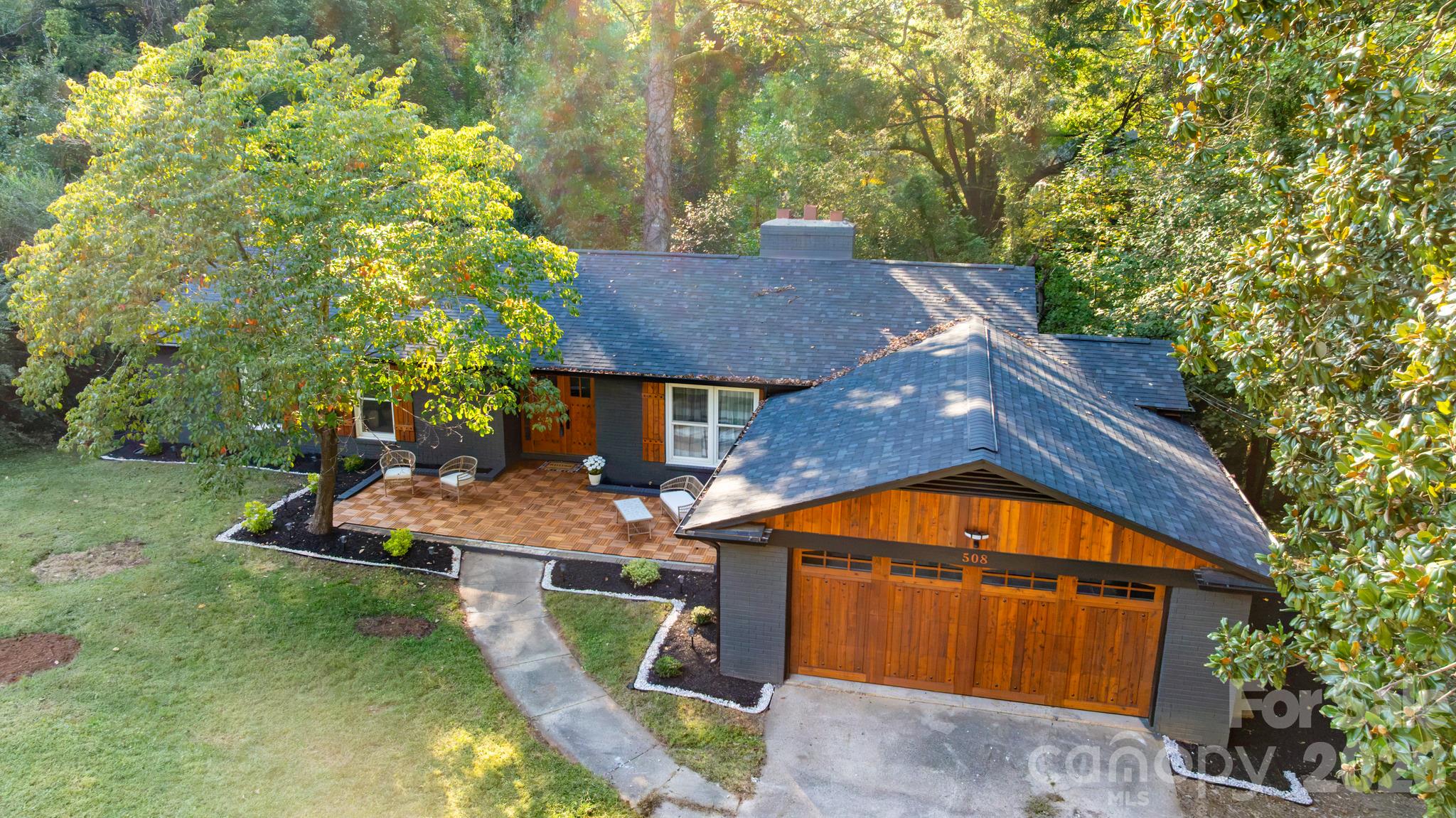 508 Berkshire Drive Property Photo 1