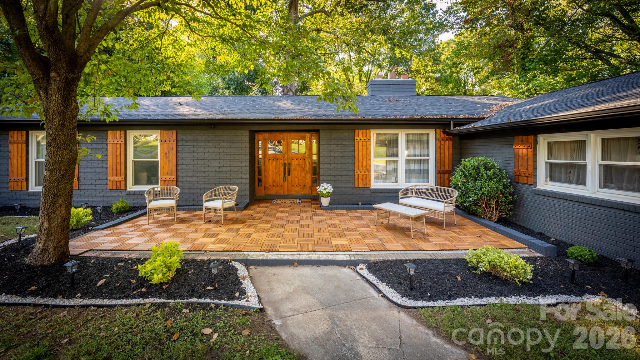 508 Berkshire Drive Property Photo 4