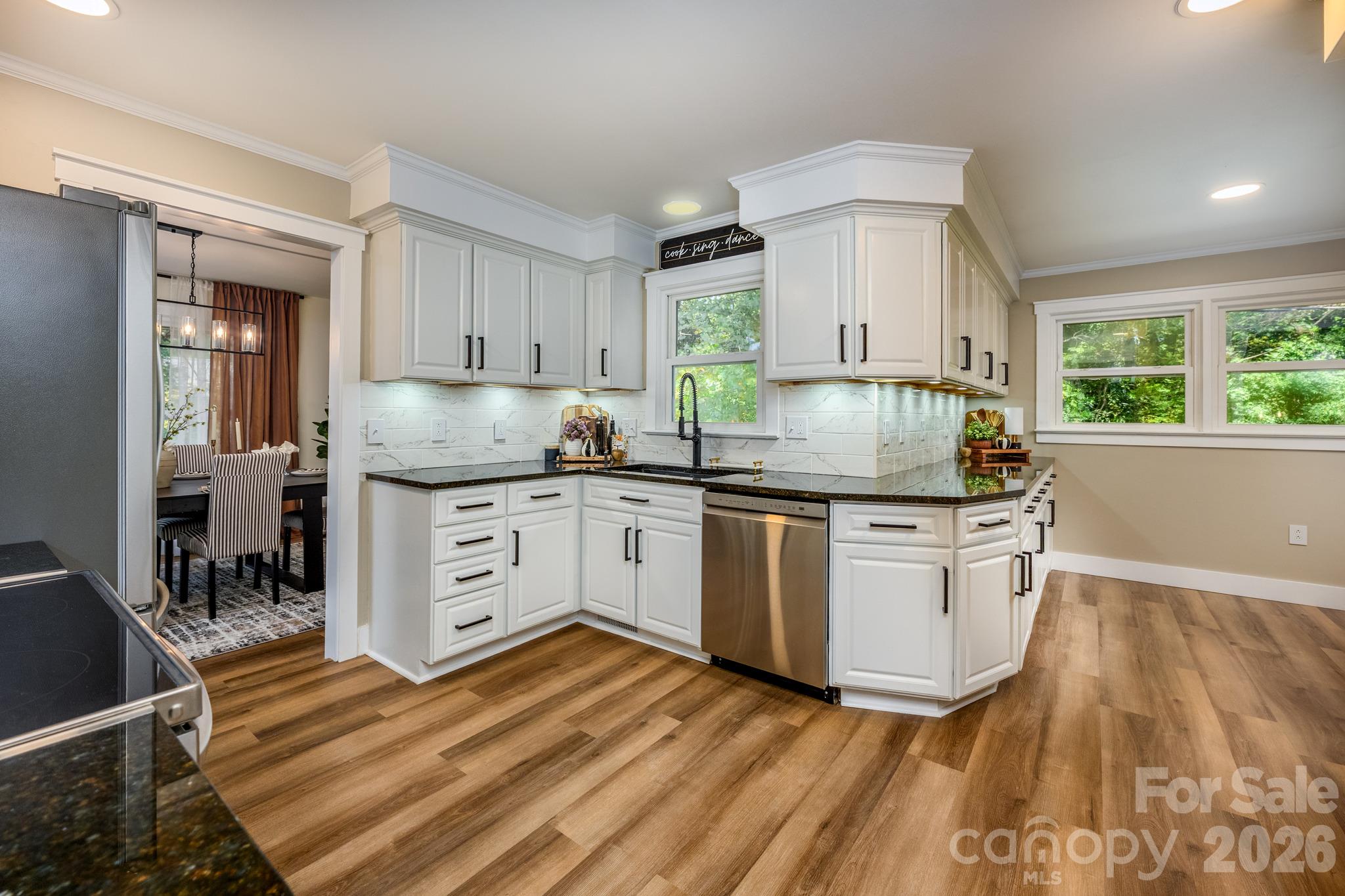 508 Berkshire Drive Property Photo 17