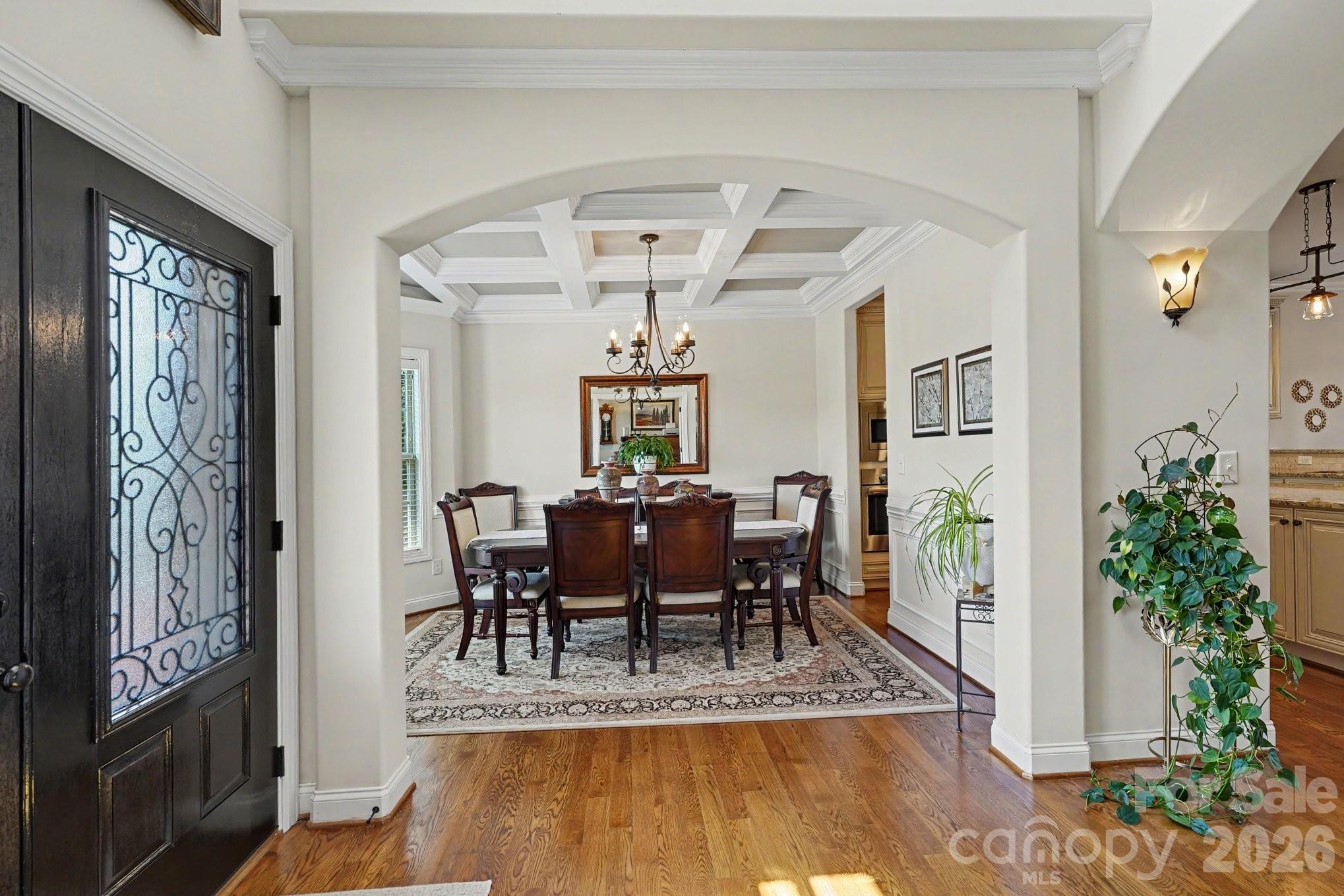 489 Lotus Court Property Photo 4
