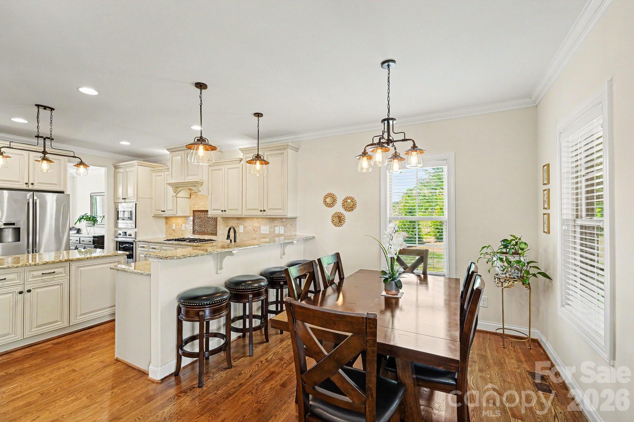 489 Lotus Court Property Photo 8