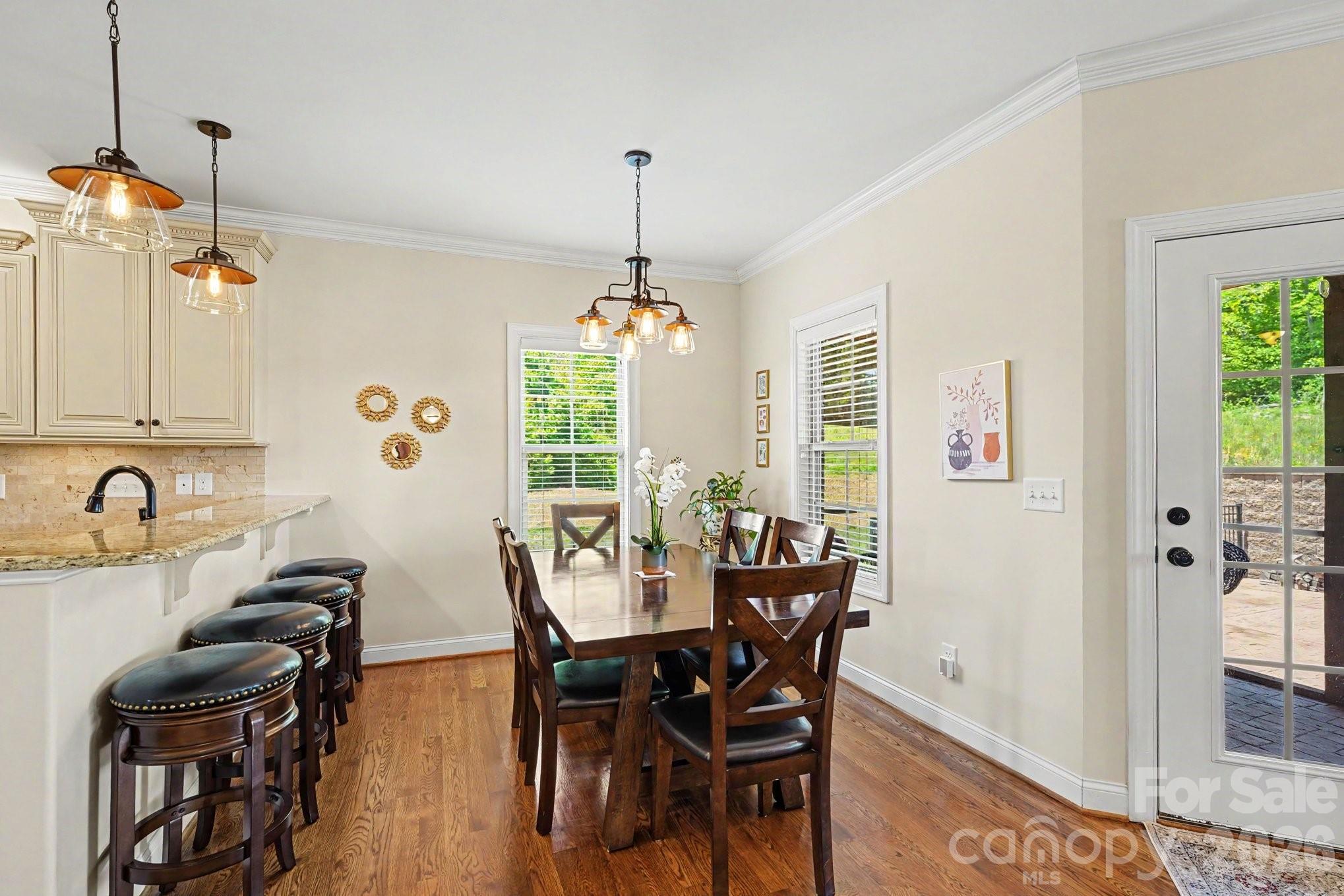 489 Lotus Court Property Photo 12