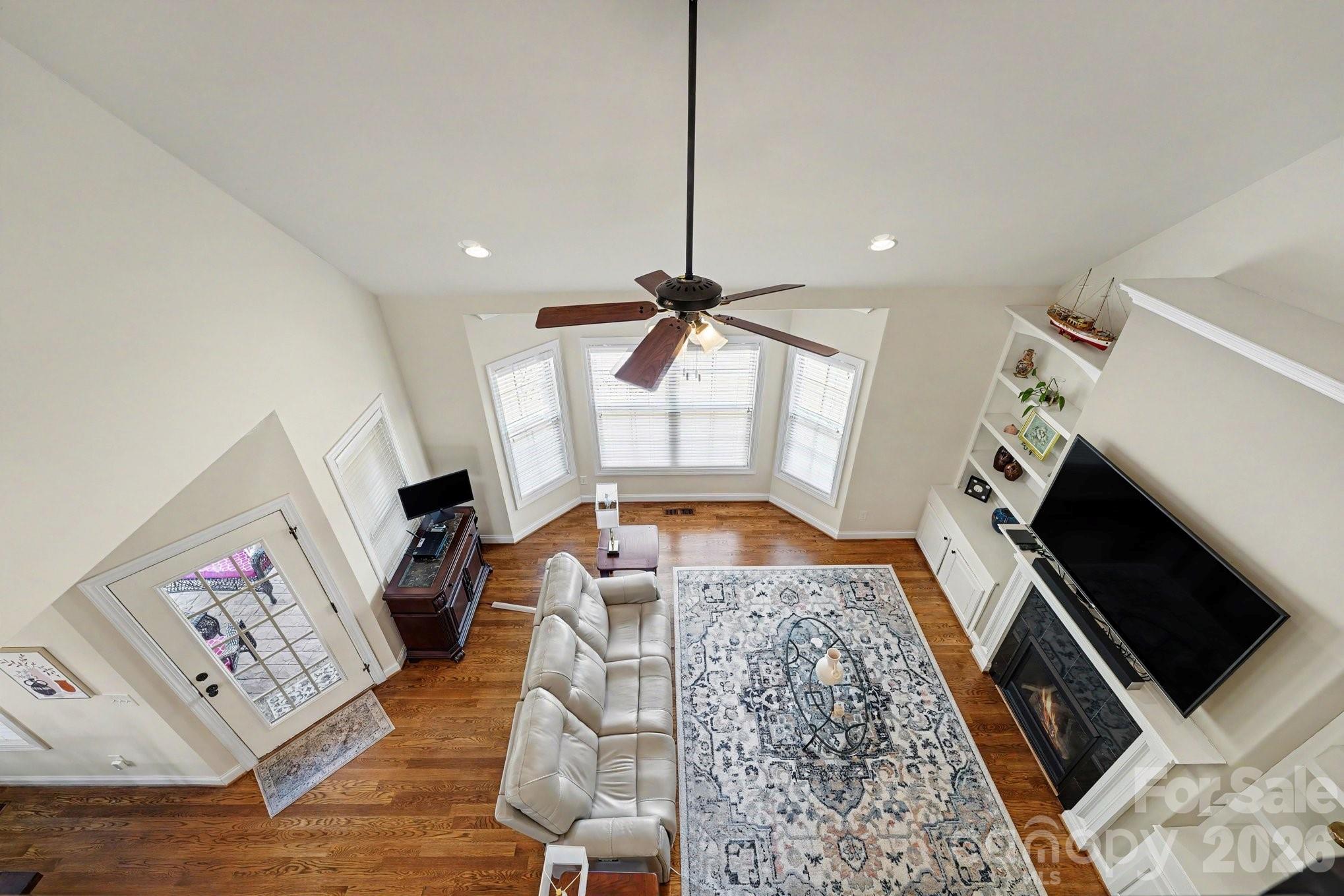 489 Lotus Court Property Photo 15