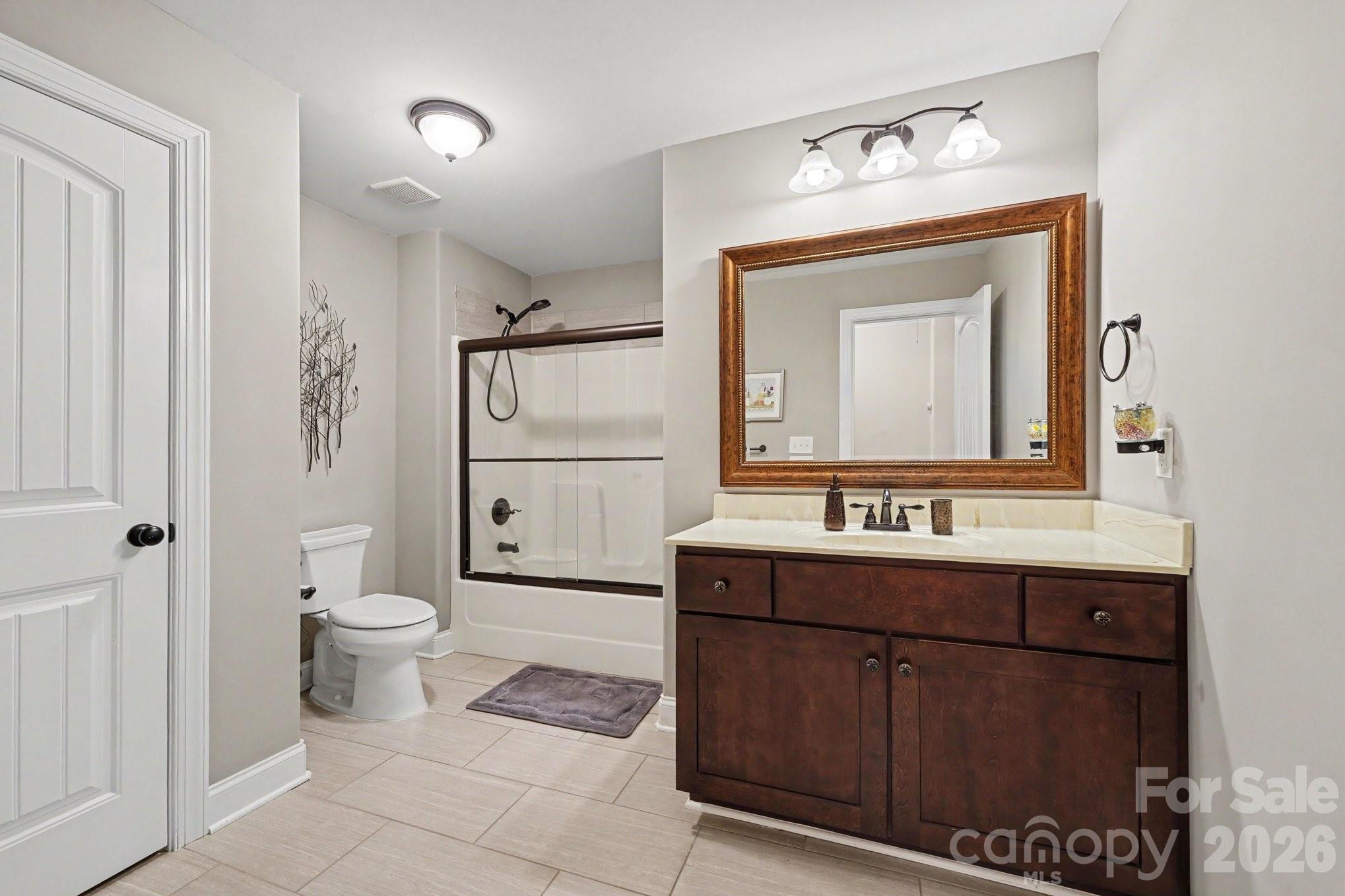 489 Lotus Court Property Photo 29