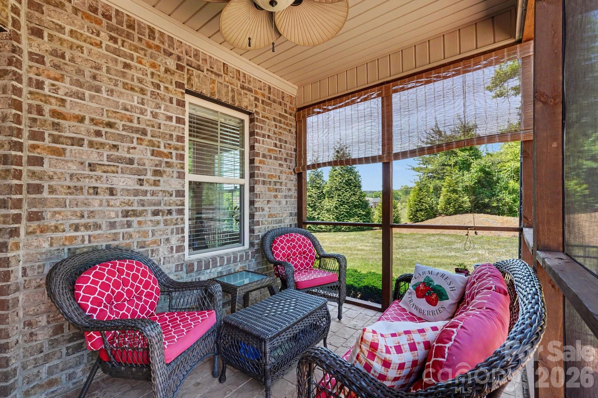 489 Lotus Court Property Photo 32