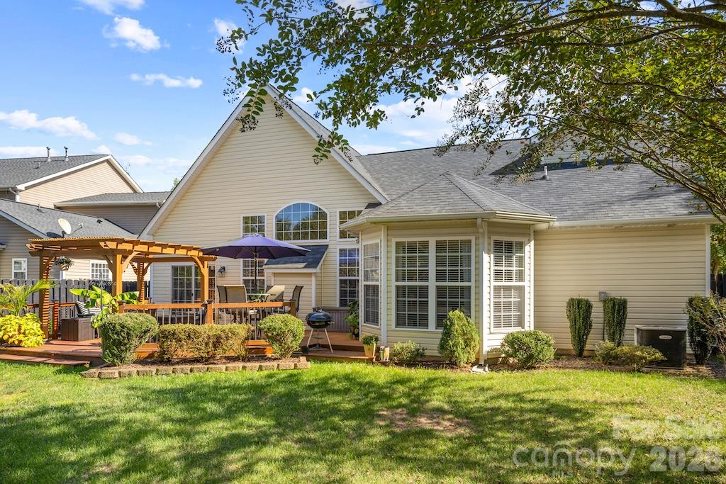 6723 Carrington Pointe Drive Property Photo 34