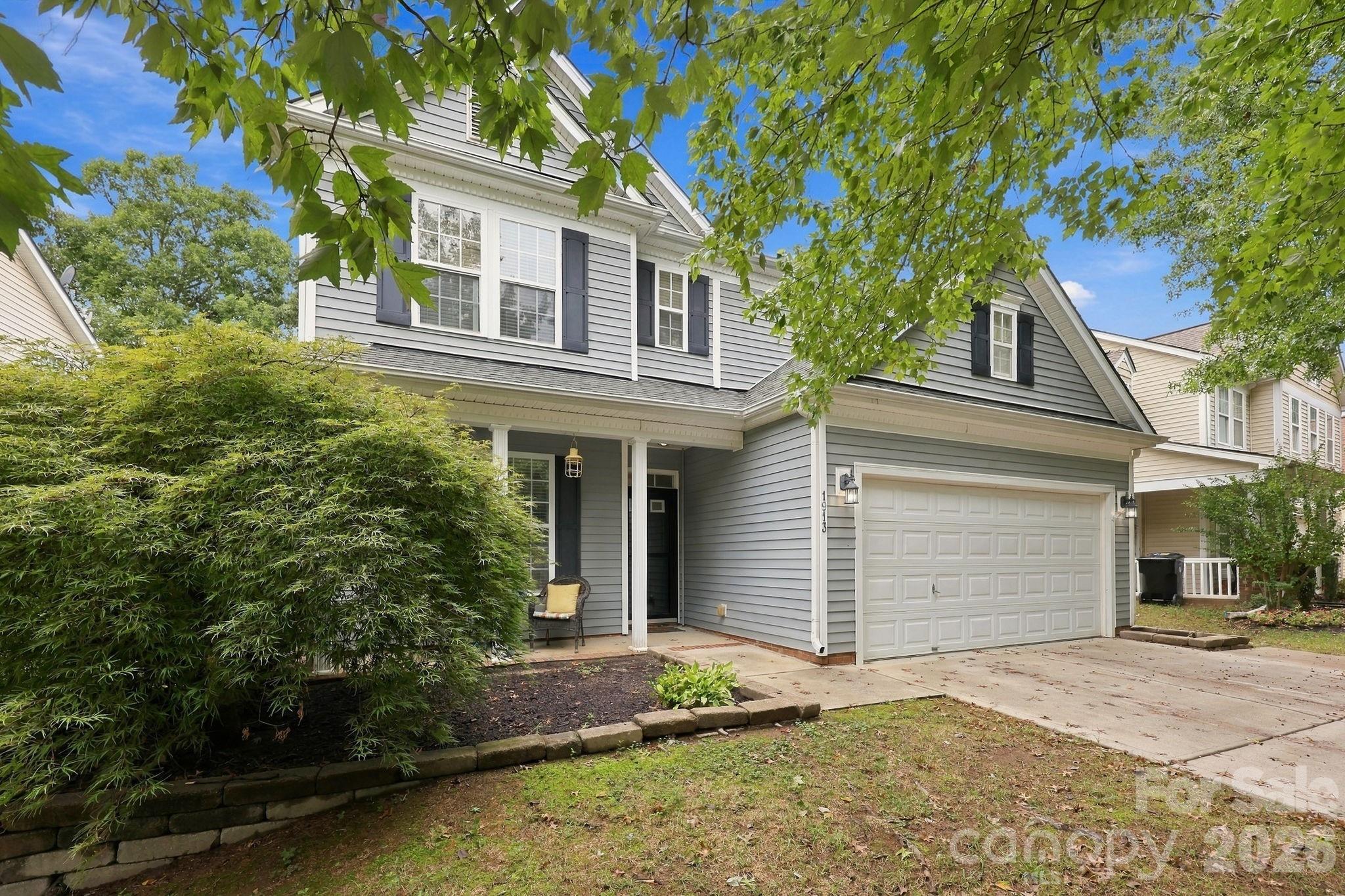 1913 Wilburn Park Lane Property Photo 1