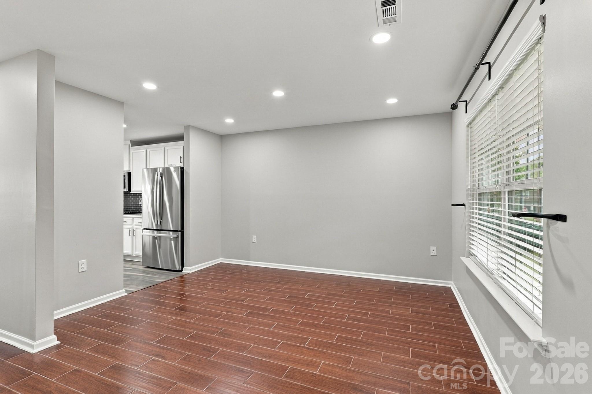 2204 Reid Pointe Avenue Property Photo 11