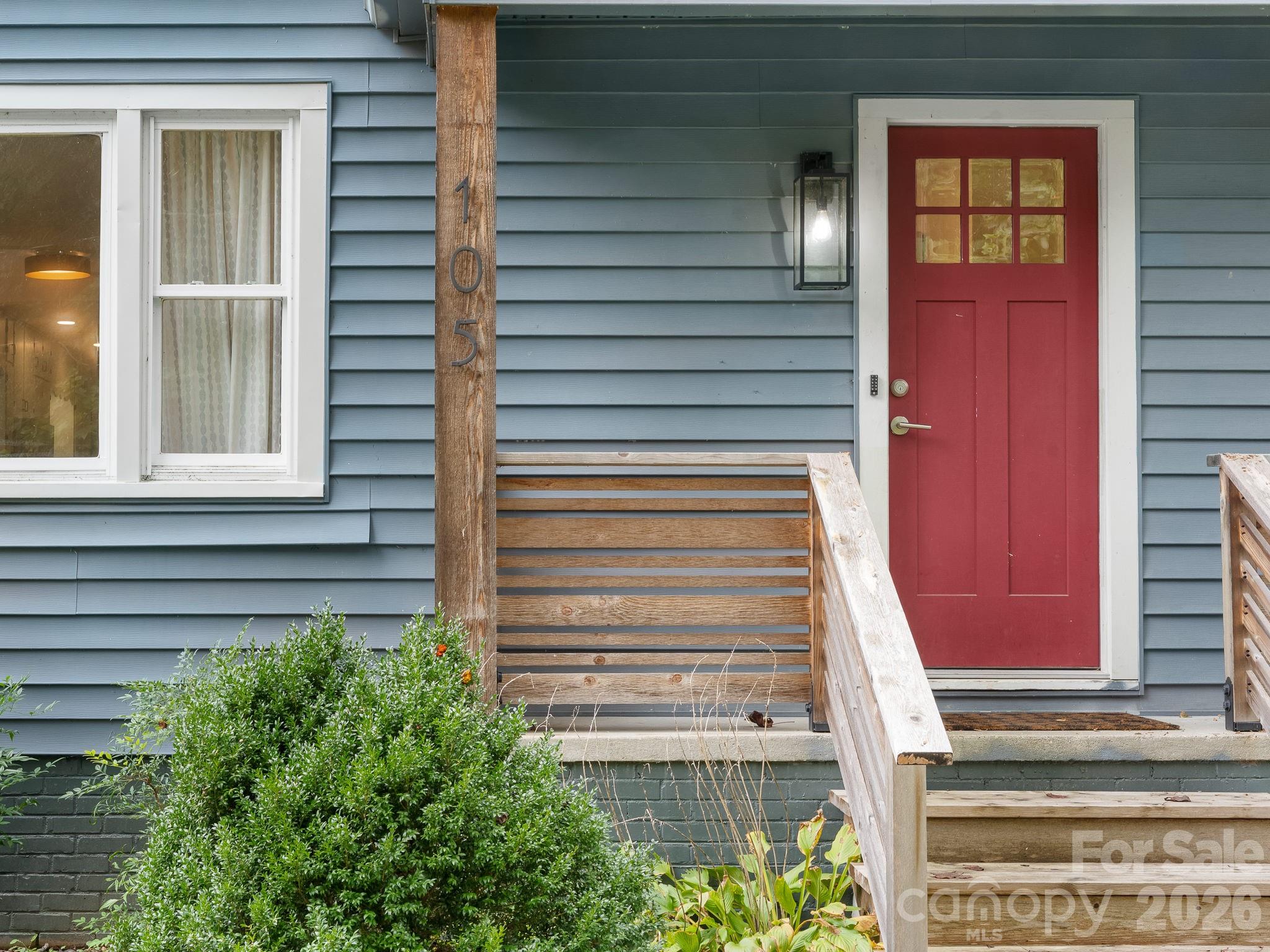 105 Robinson Avenue Property Photo 1