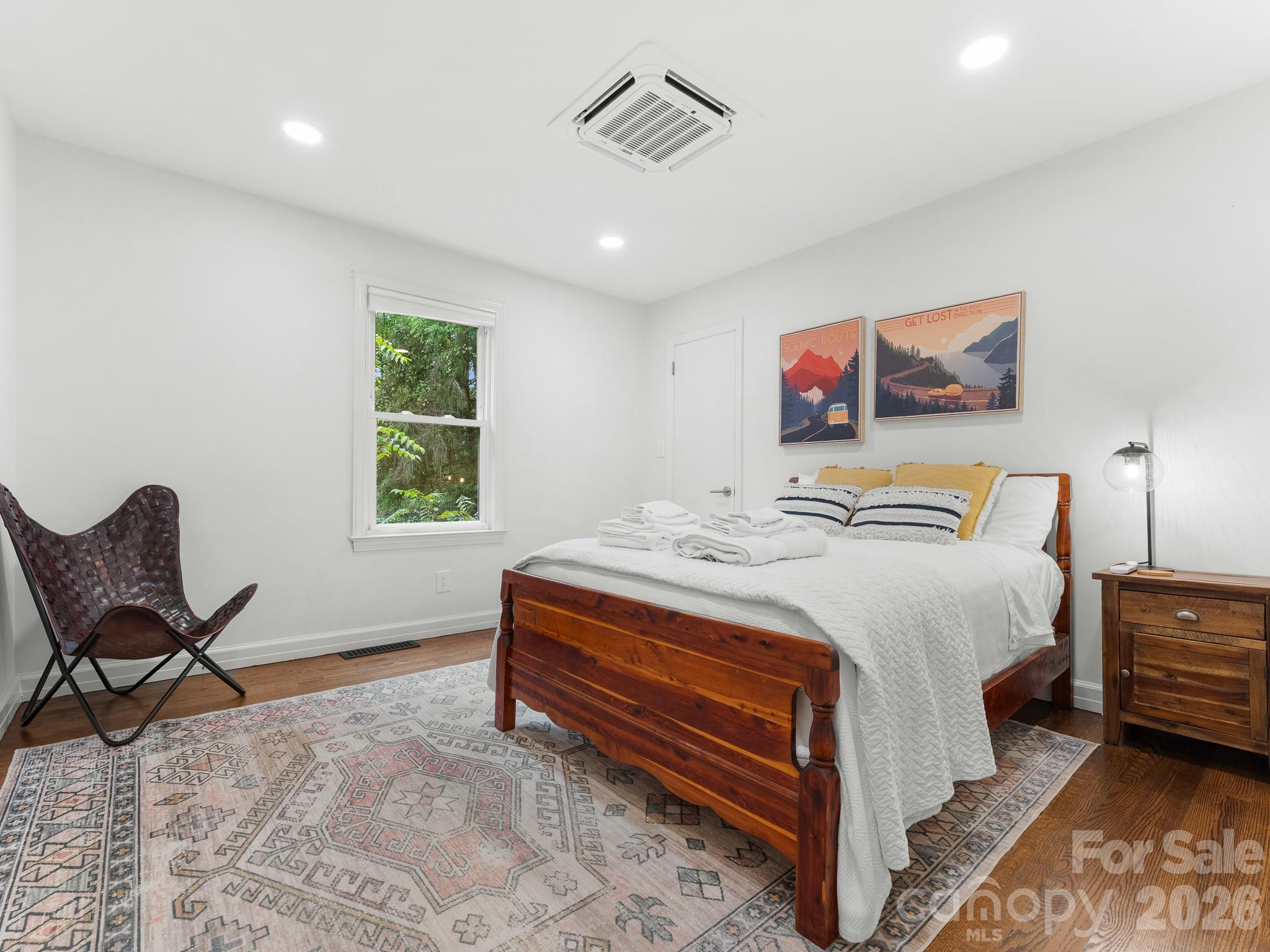105 Robinson Avenue Property Photo 24