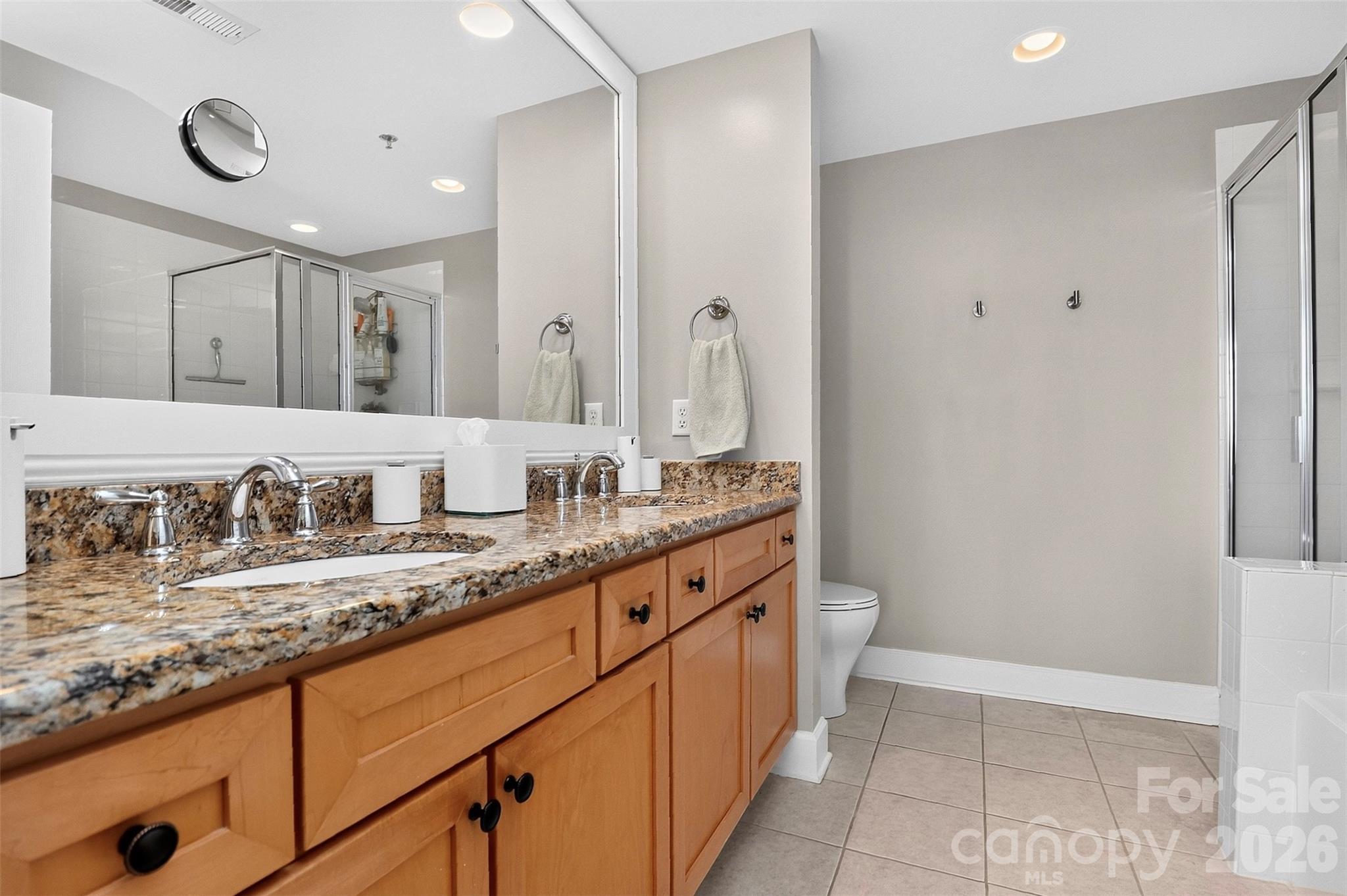 1315 East Boulevard 818 Property Photo 23