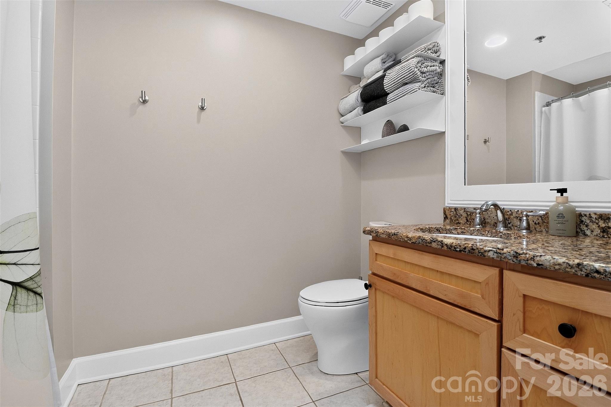 1315 East Boulevard 818 Property Photo 28