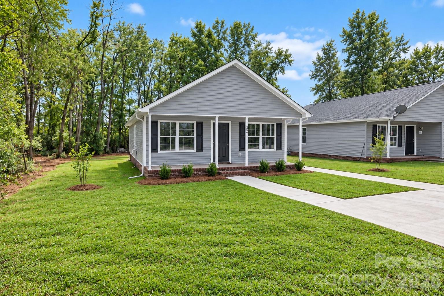 359 Blanche Circle Property Photo 4