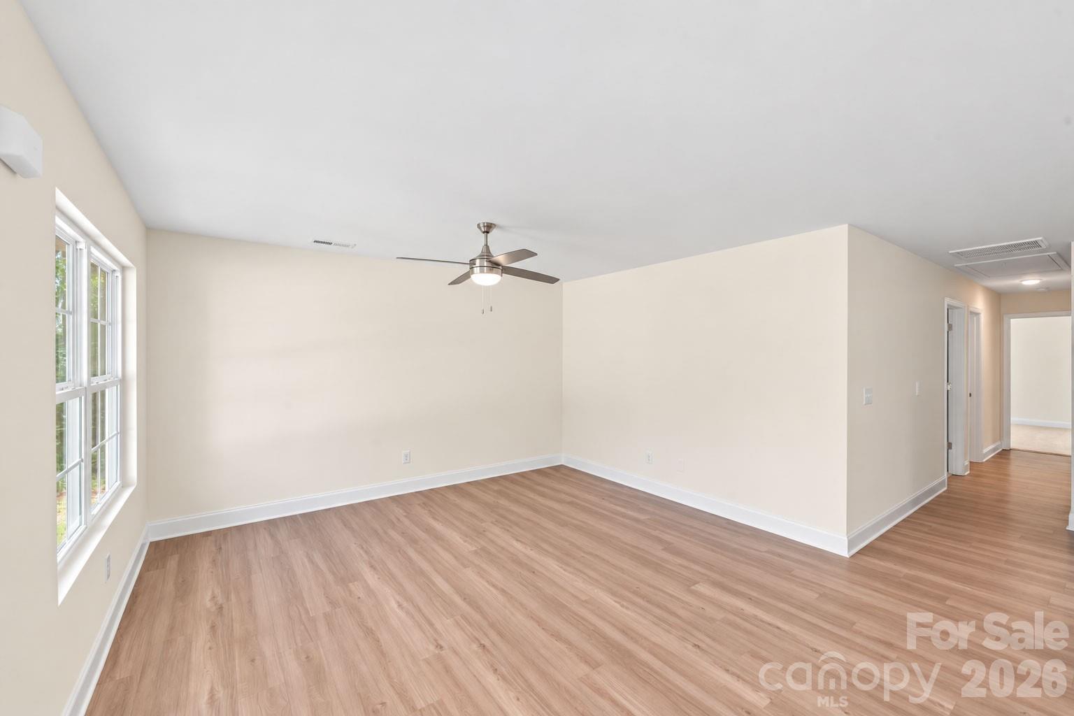 359 Blanche Circle Property Photo 6