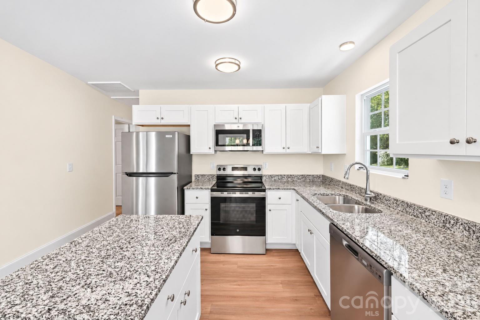 359 Blanche Circle Property Photo 15