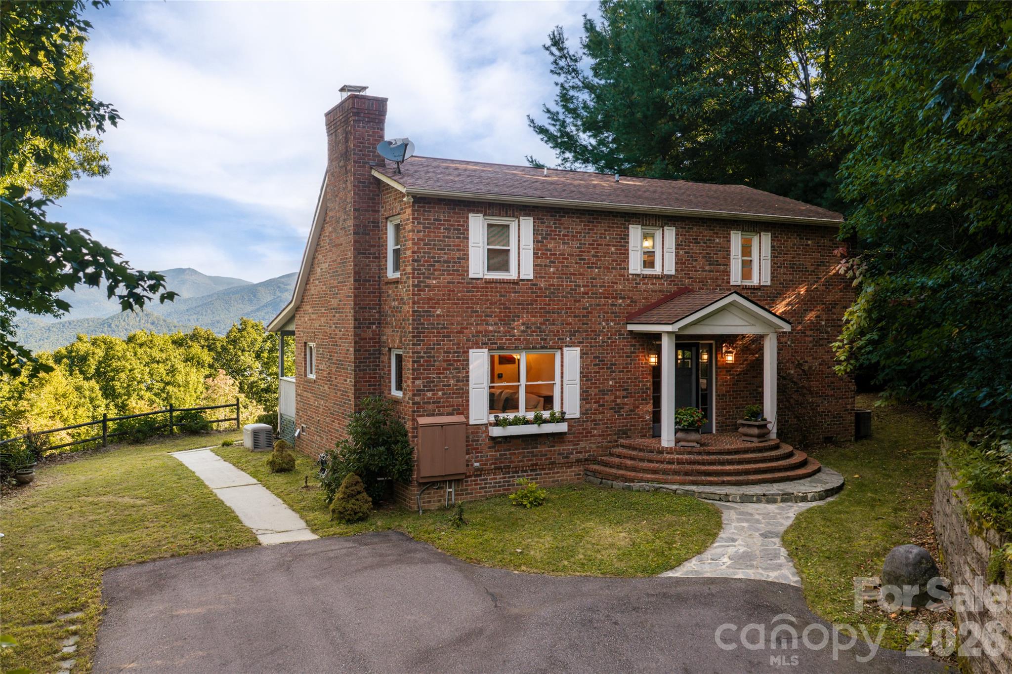 126 Wildflower Cove Drive Property Photo 1