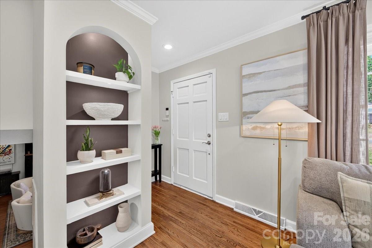 3914 Chandworth Road Property Photo 4