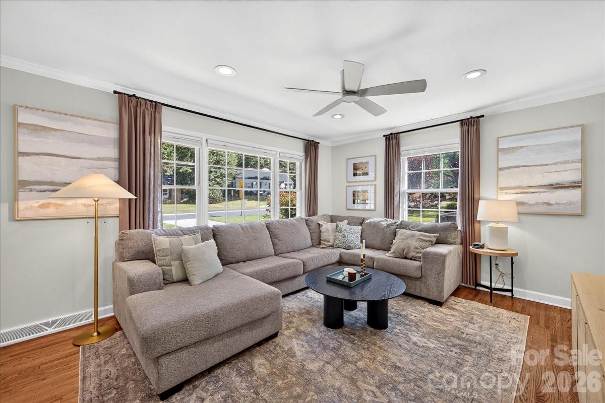 3914 Chandworth Road Property Photo 6