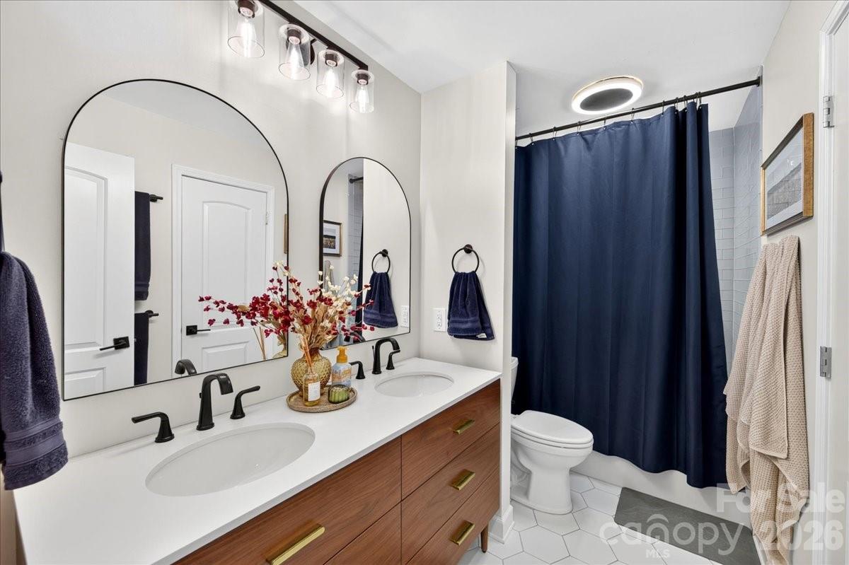 3914 Chandworth Road Property Photo 23