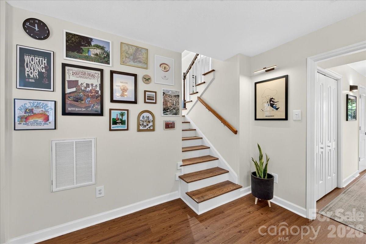 3914 Chandworth Road Property Photo 26