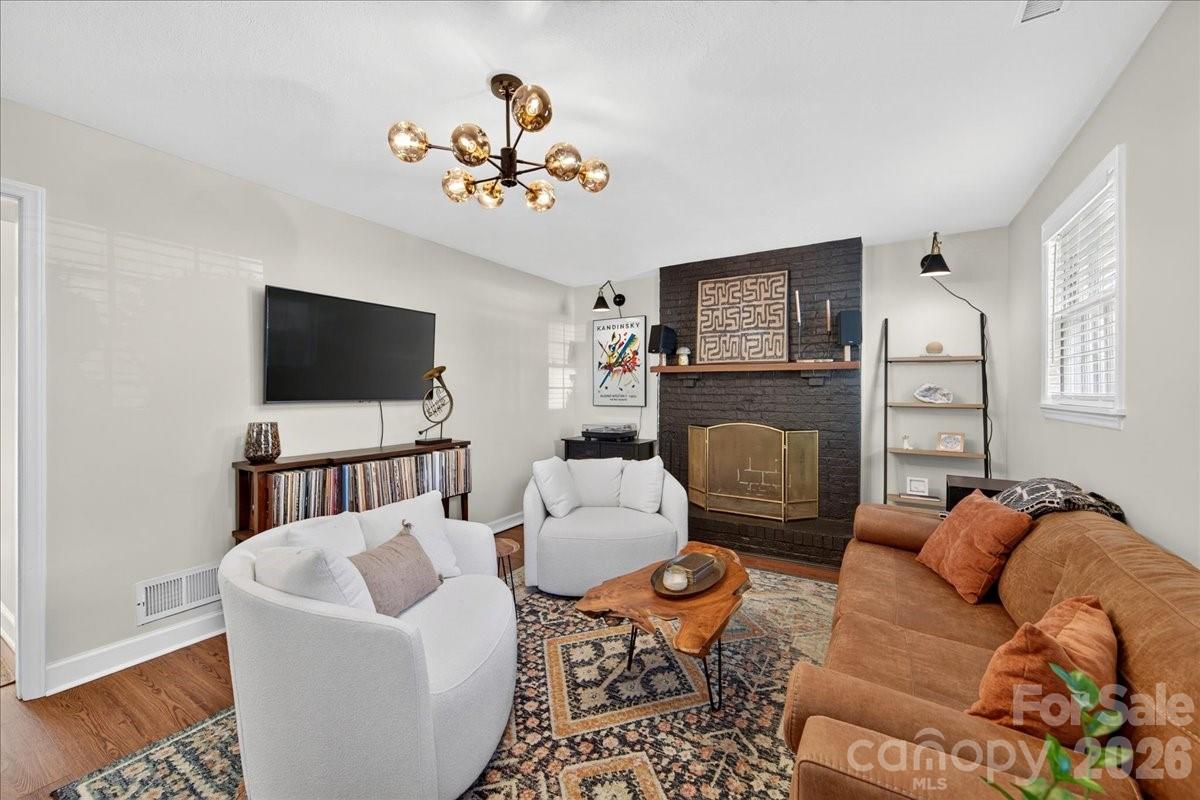 3914 Chandworth Road Property Photo 28