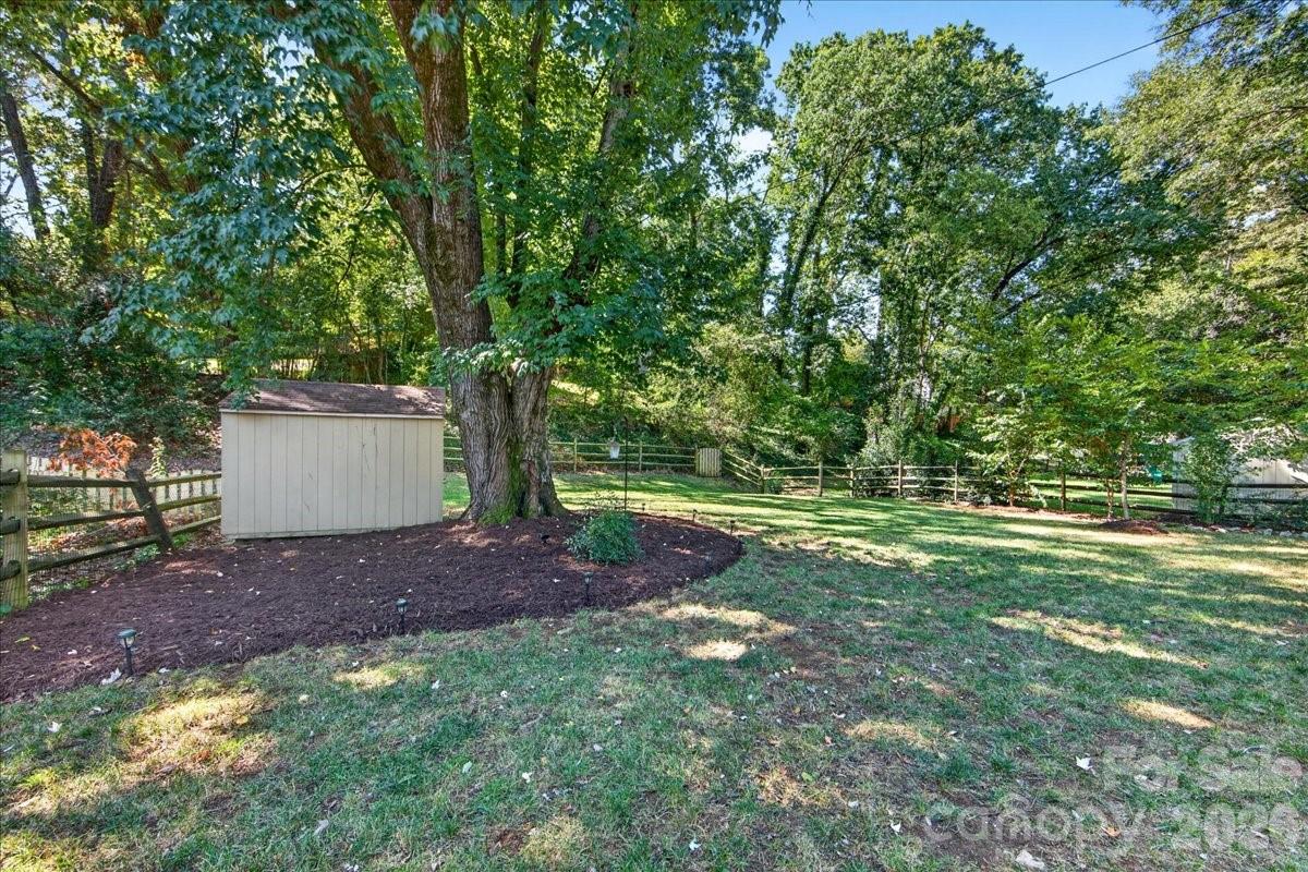 3914 Chandworth Road Property Photo 38