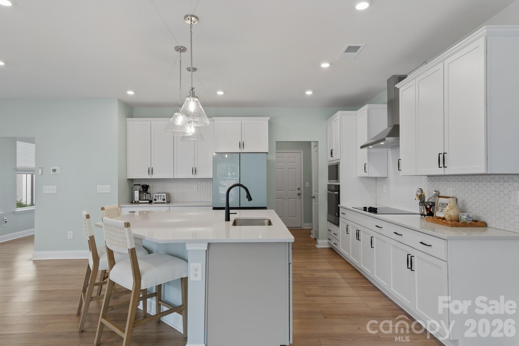 6113 Mariemont Circle Property Photo 4
