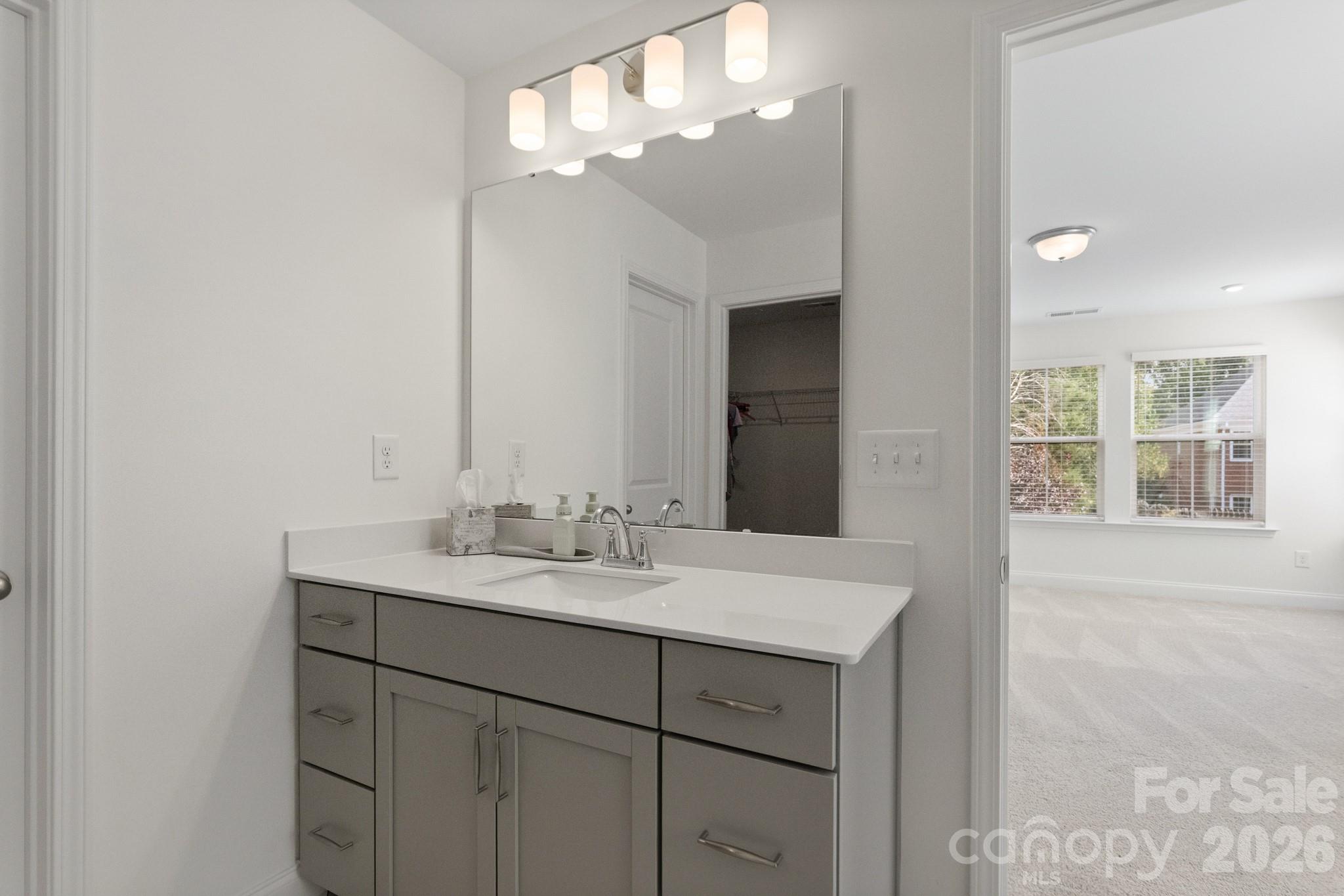6113 Mariemont Circle Property Photo 28