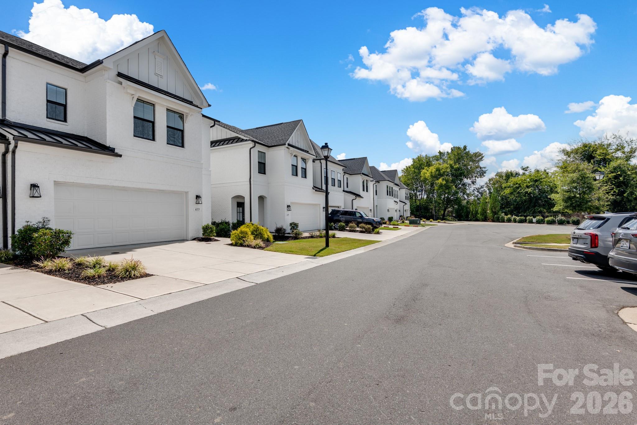 6113 Mariemont Circle Property Photo 35