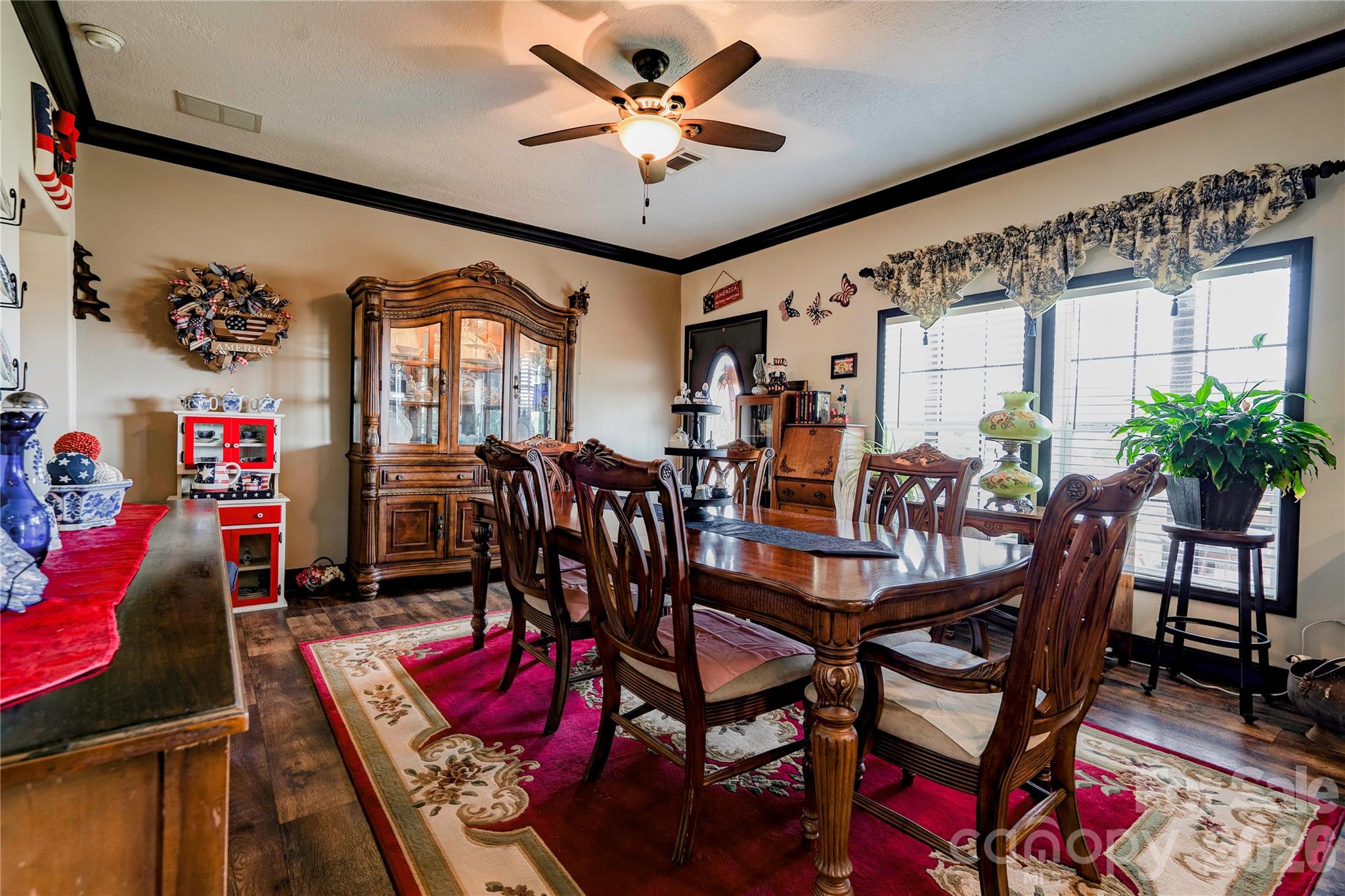 503-1 E Stagecoach Trail Property Photo 4