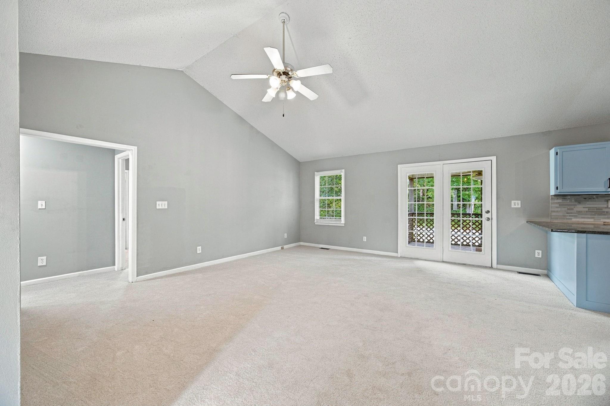 205 Sunrise Ridge Drive Property Photo 4
