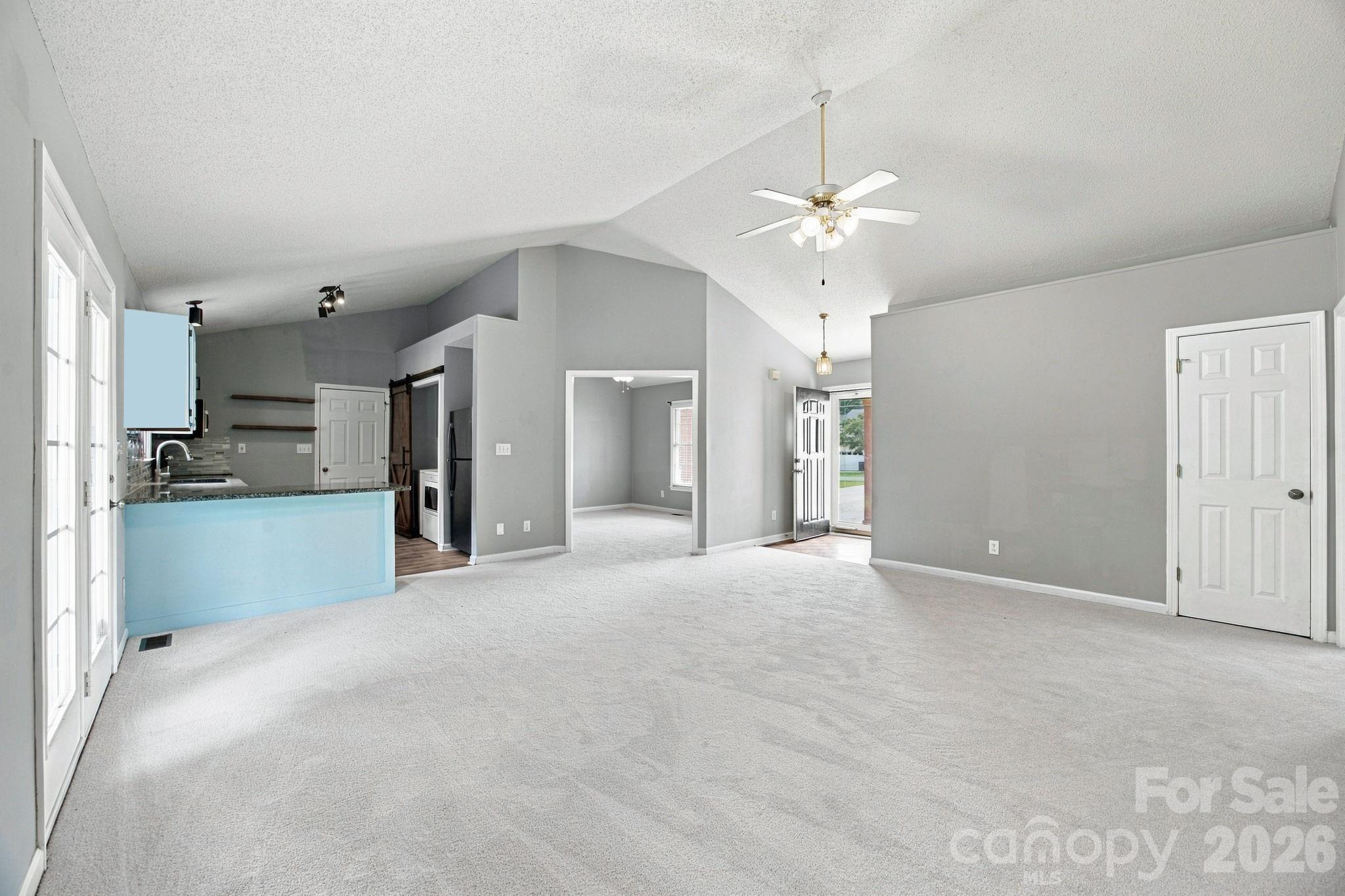 205 Sunrise Ridge Drive Property Photo 6