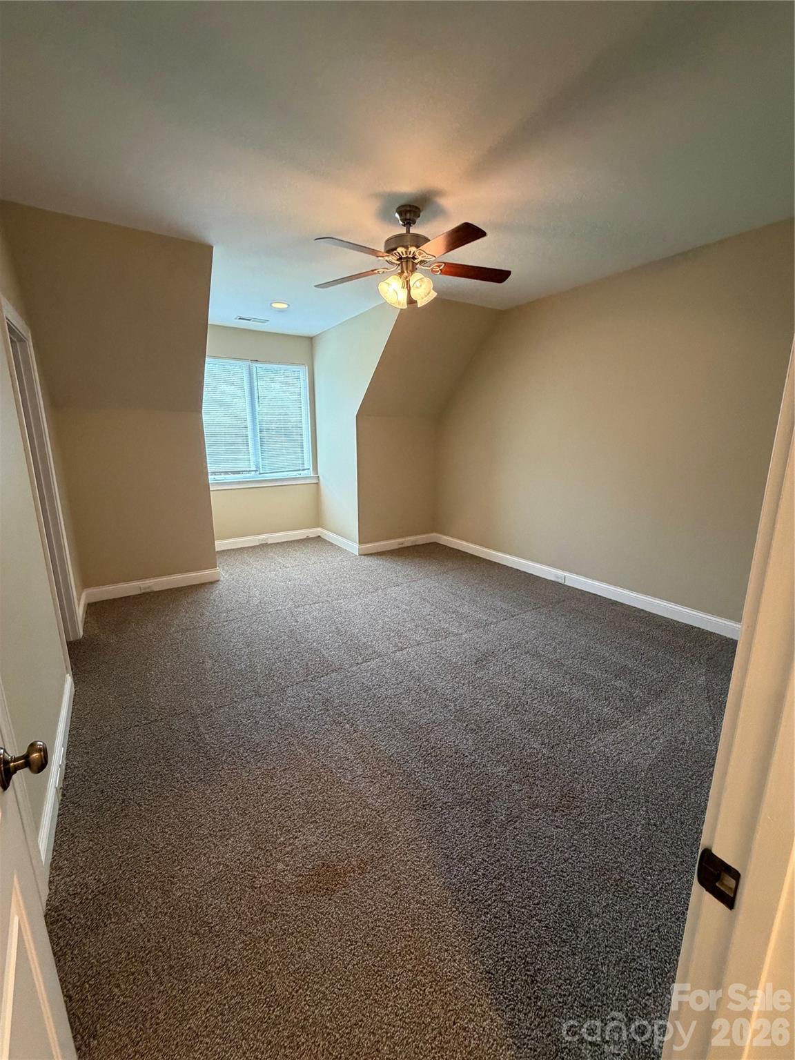 137 Wildwood Cove Property Photo 32