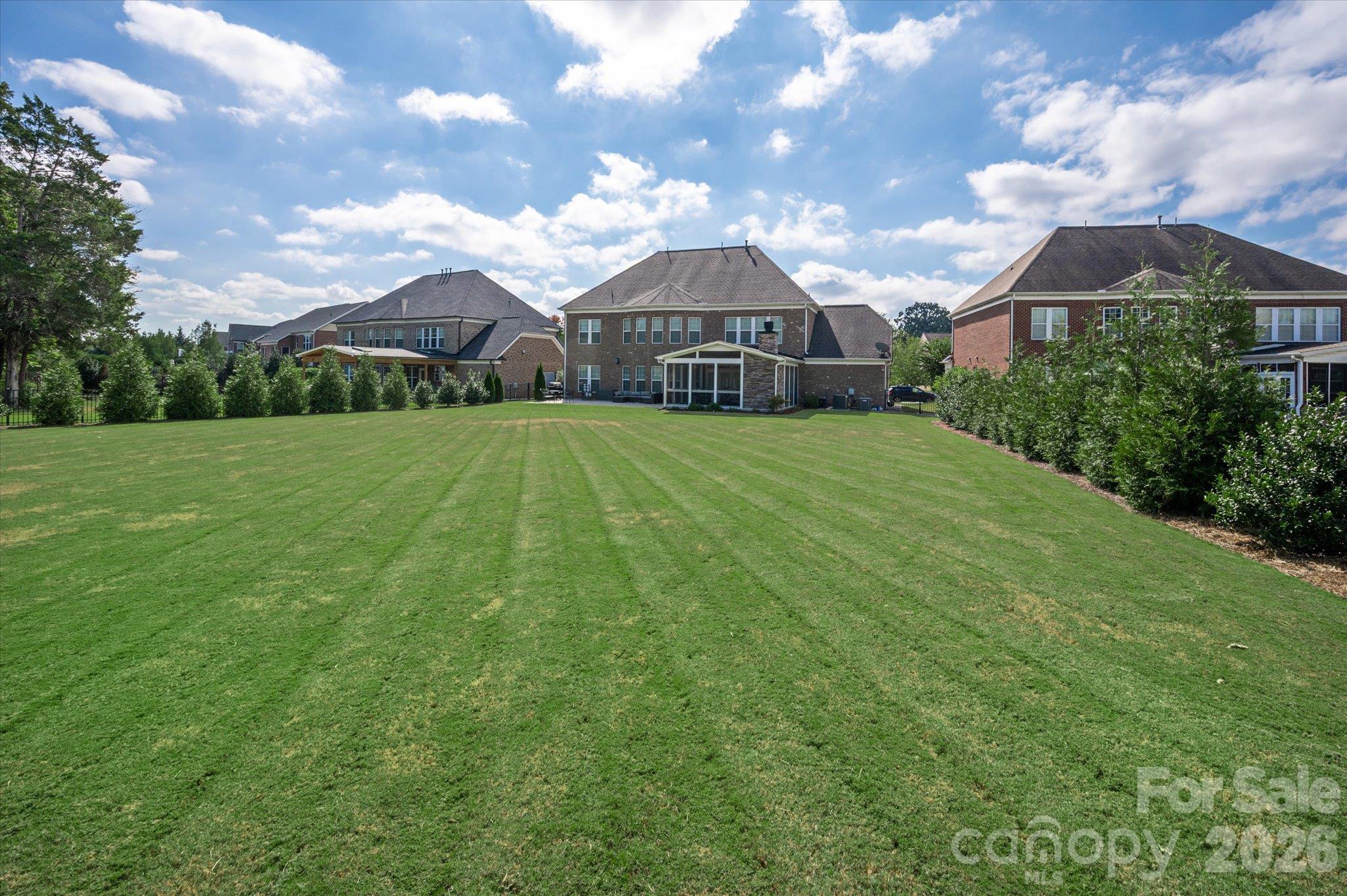 2418 Creek Manor Drive Property Photo 26