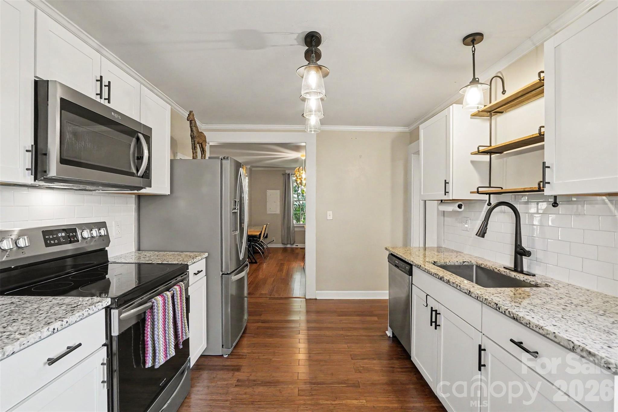 224 E Catawba Avenue Property Photo 10