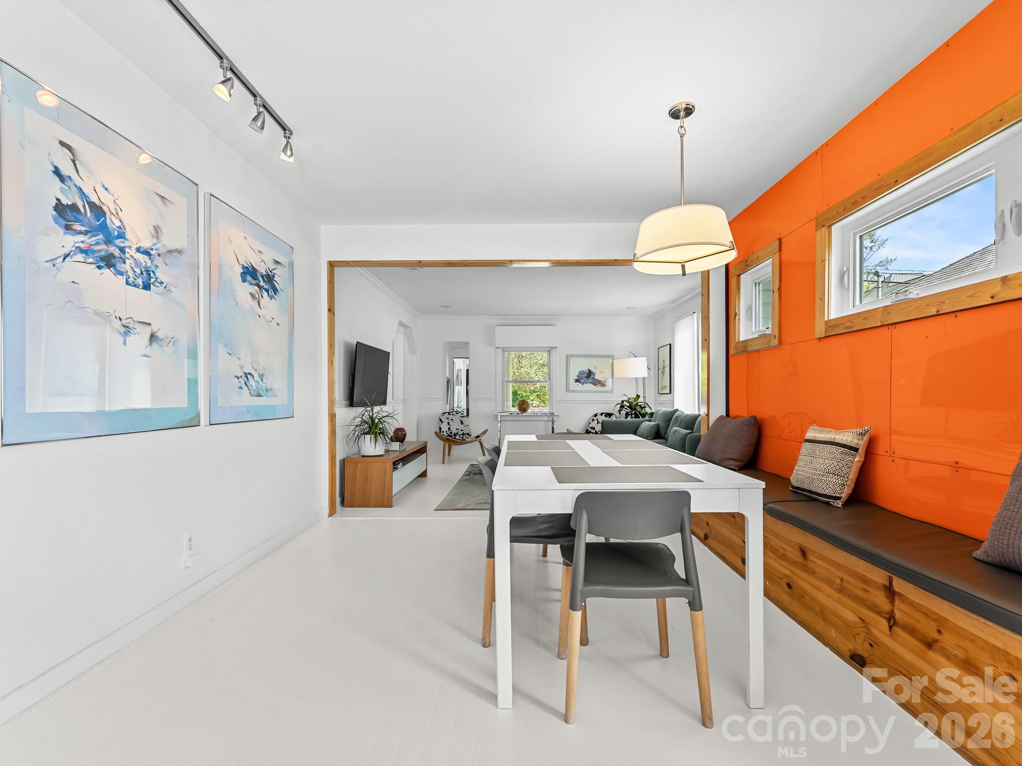 541 W Probart Street Property Photo 11