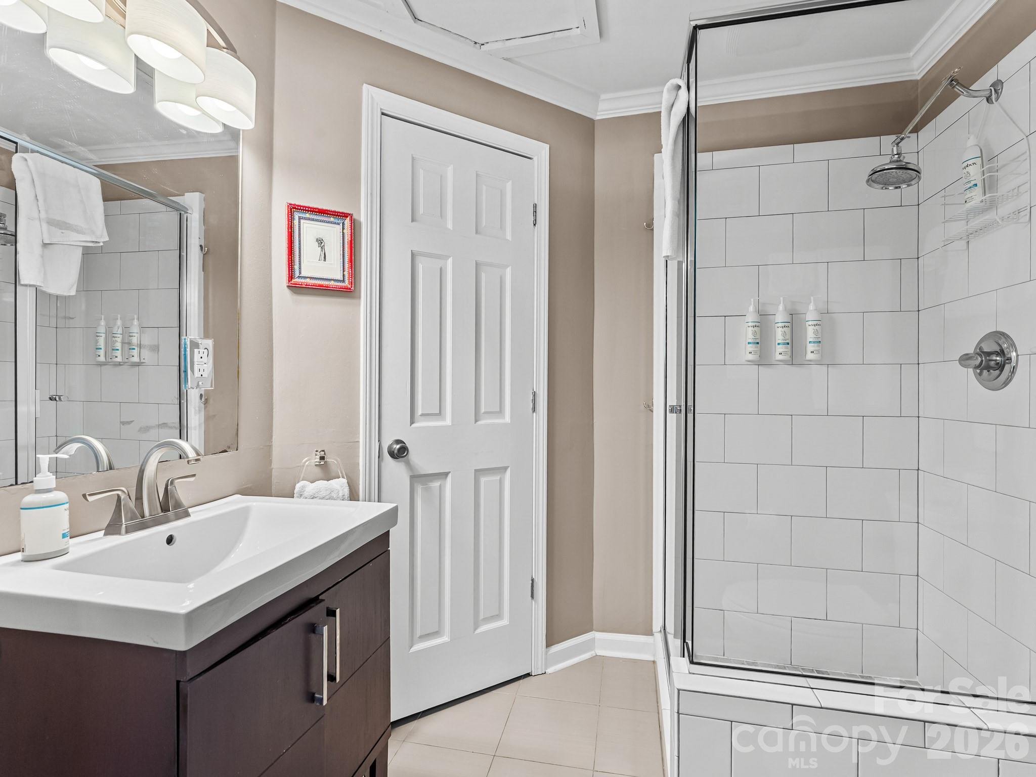 541 W Probart Street Property Photo 29