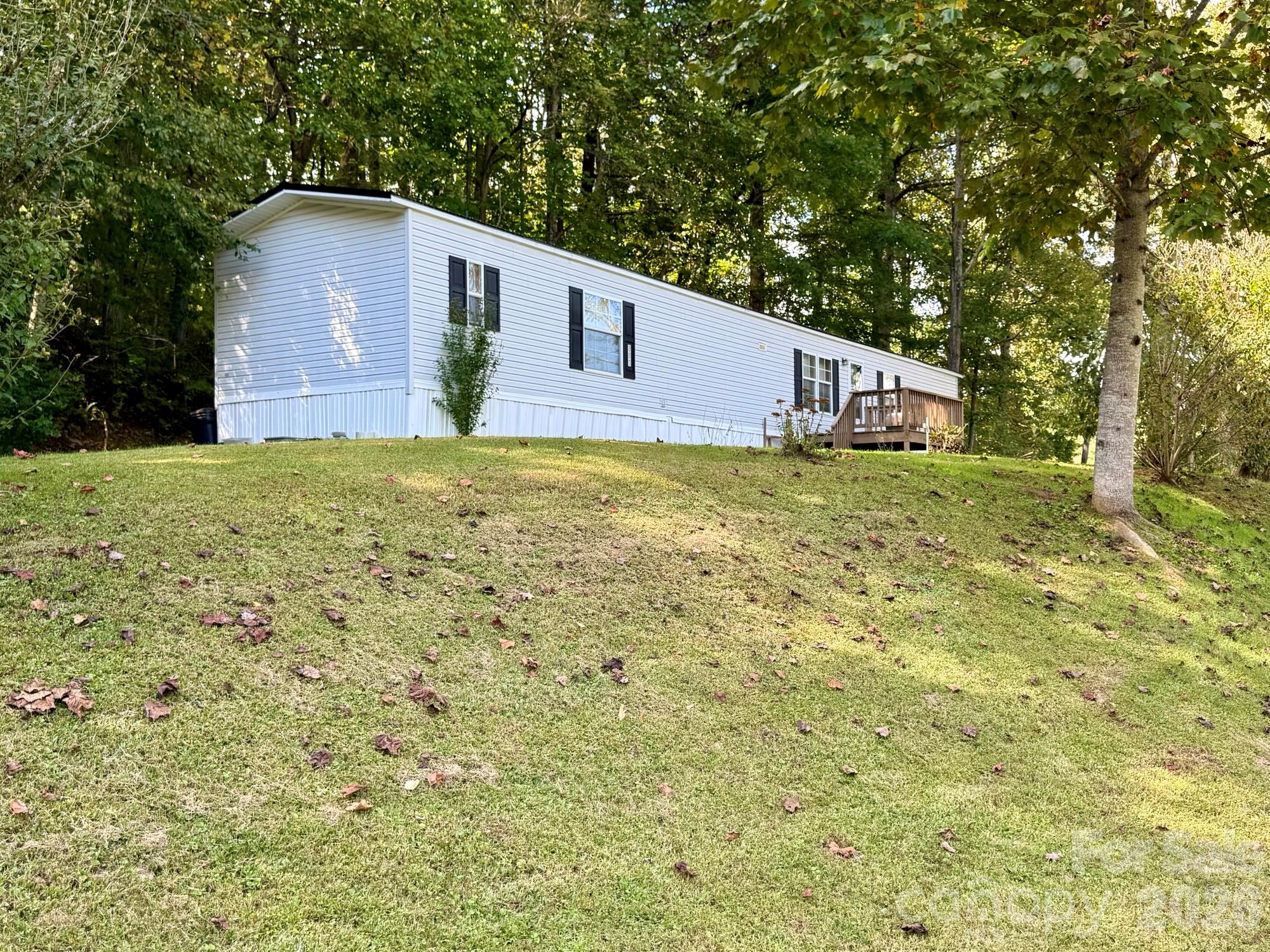 880 G W Whitmire Road Property Photo 1