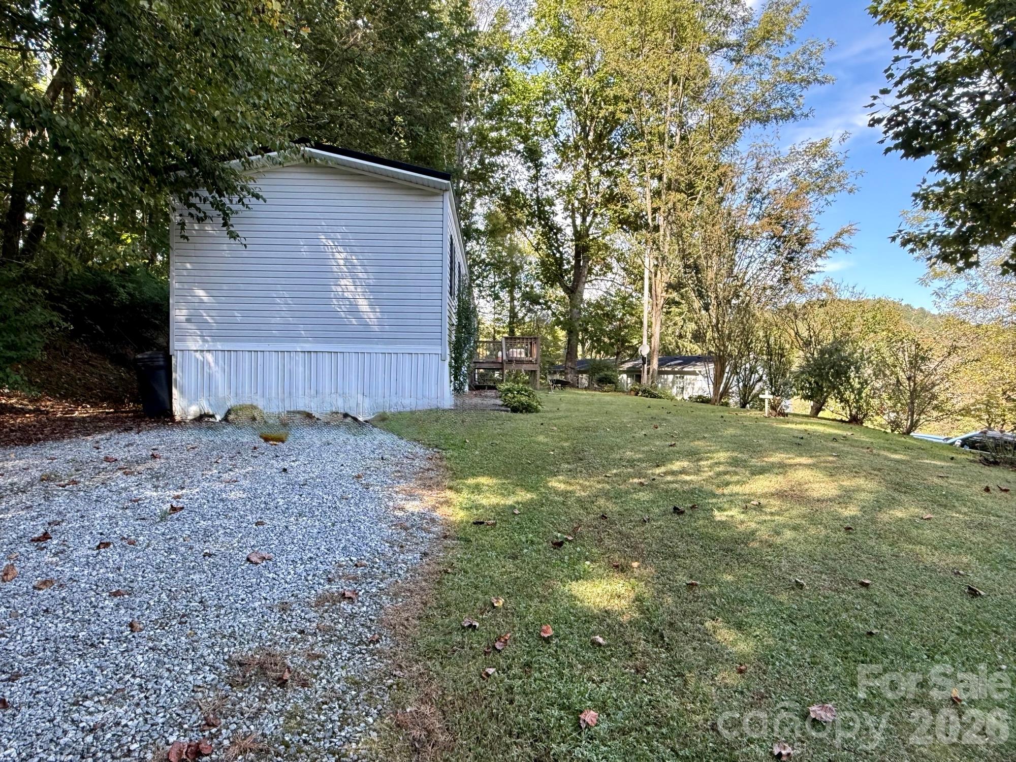 880 G W Whitmire Road Property Photo 2