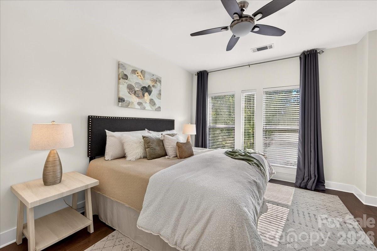 2010 Hawkins Street Property Photo 26